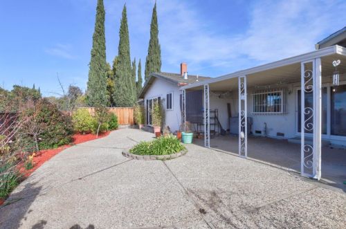 3657 Deedham Dr, San Jose CA 95148-3111 exterior