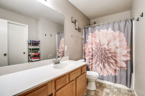 9945 Crystal Vly Way, Dallas TX 75227-5235 exterior