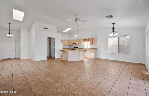 20230 29th Pl, Phoenix AZ  85050-4711 exterior