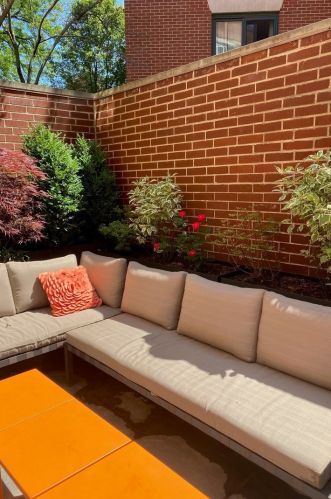 2056 Lincoln Ave, Chicago IL 60659-2314 exterior