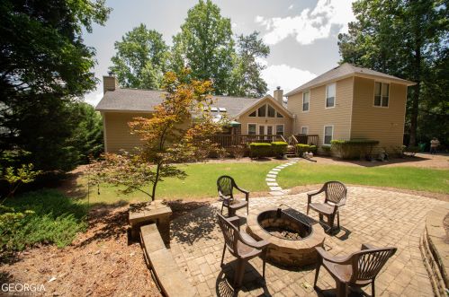 6407 Valerie Blf, Lithonia GA 30058-6185 exterior