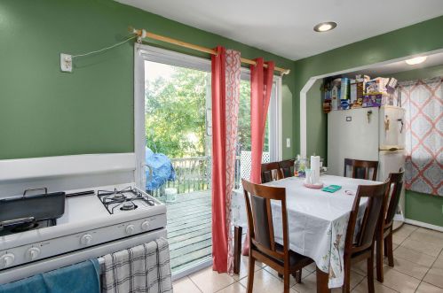 1408 Stockbridge Ave, Kalamazoo MI 49001-3904 exterior