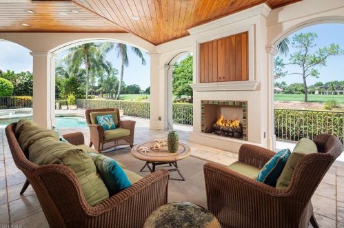 2943 Bellflower Ln, Naples FL 34105-3005 exterior