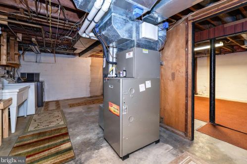 1321 Chestnut Ave, Haddon Heights NJ  08035-1842 exterior