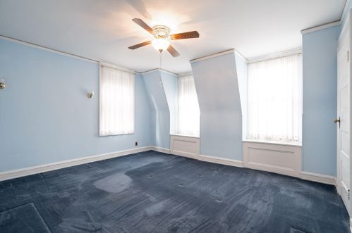 2728 Prospect Ave, Milwaukee WI 53211-3768 exterior