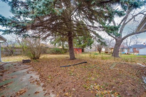 216 Martin Ave, Waukegan IL 60085-5036 exterior