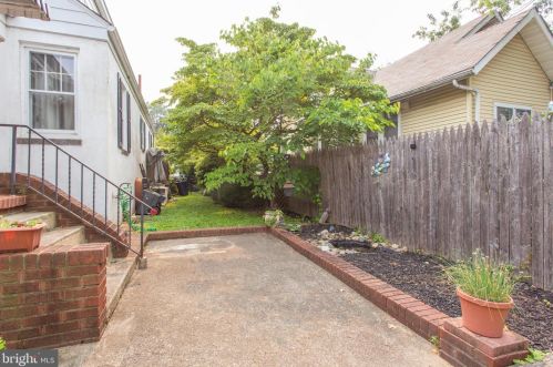 540 Riv Dr, Camden NJ 08110-2918 exterior