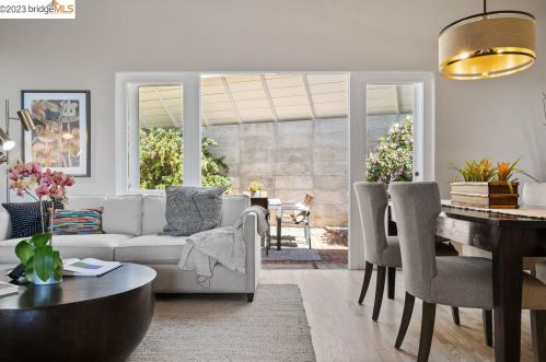 975 Indian Rock Ave, Berkeley, CA 94707-2009