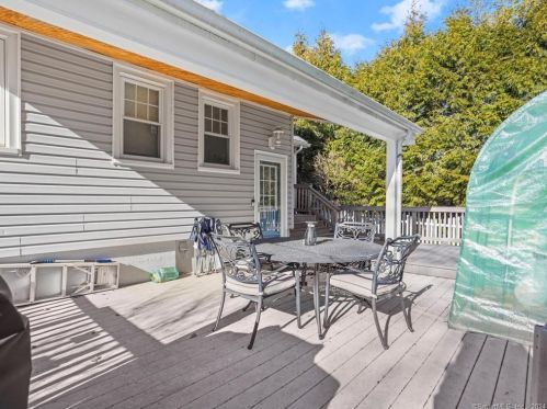 44 New Place St, Wallingford CT  06492-2237 exterior