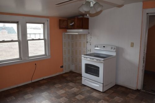 2322 Austin Ave, Chicago IL 60639-2206 exterior