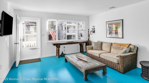 7 Church St, Locust, NJ 07760-2185