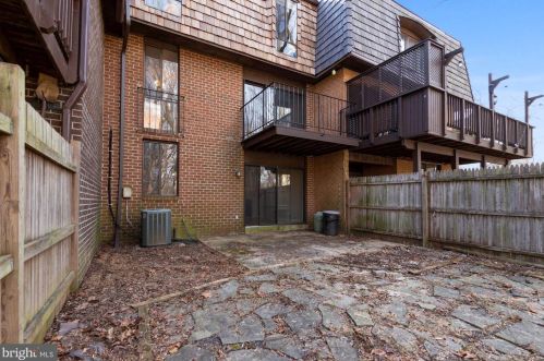 10943 Deborah Dr, Rockville MD 20854-2724 exterior