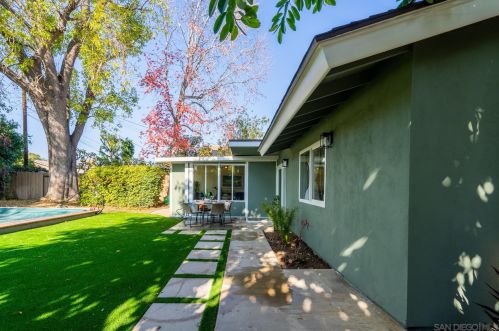 14291 Prospect Ave, Tustin CA  92780-2316 exterior