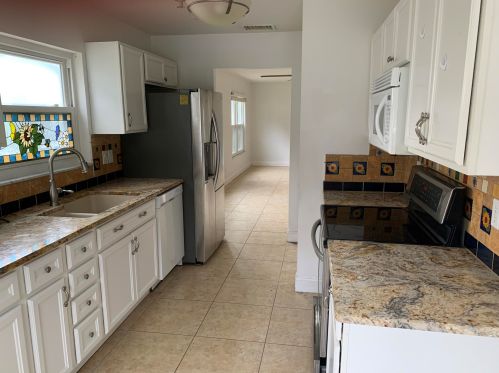 1350 Rivergreen Cir, Fort Pierce FL  34952-4131 exterior