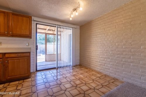 7826 Almond St, Tucson AZ  85730-4325 exterior