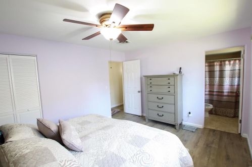 1550 Ross Ave, Saint Louis MO 63146-3817 exterior