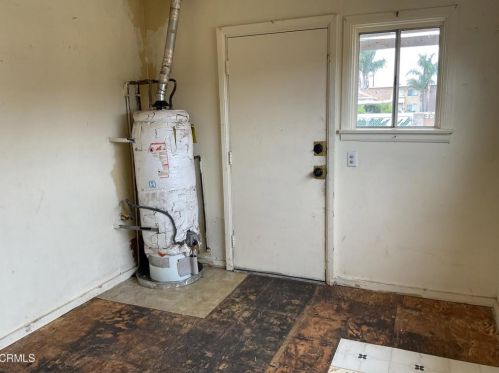 126 Garfield Ave, Oxnard CA 93030-5412 exterior