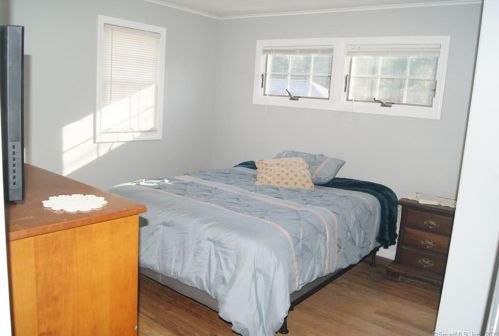 86 Grn Hl Rd, Deep River CT 06419-2412 exterior