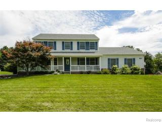 1737 Havenshire Ln, Brighton Twp, MI 48114-8737