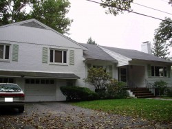 145 Paulson Rd, Newton, MA 02468-1231