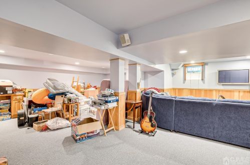 102 King St, Edison NJ 08820-1023 exterior