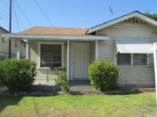 9567 Flower St, Bellflower, CA 90706-5707