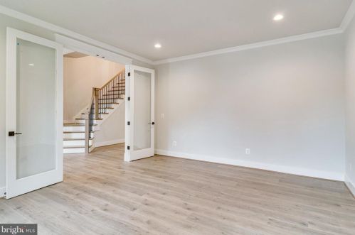 6208 Kellogg Dr, Mc Lean VA  22101-3121 exterior