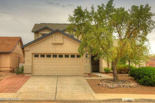 10138 Essex Village Dr, Tucson, AZ 85748-6796