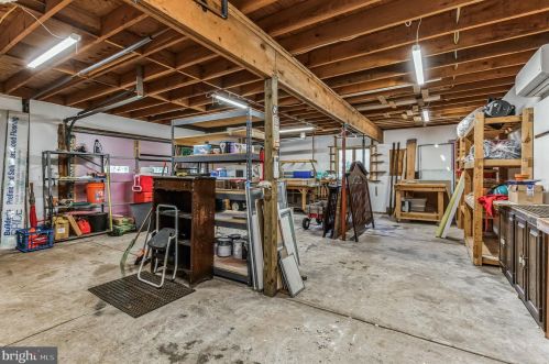 29 Dogwood Ln, Chester PA 19014-1210 exterior