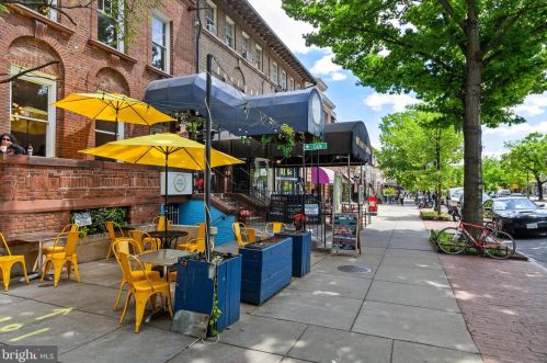 1744 U St, Washington DC  20020-4269 exterior