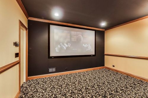 329 Kenmore Ave, Elmhurst IL 60126-3517 exterior