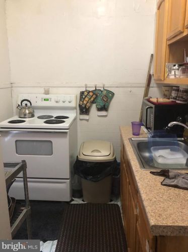 3741 15 St, Philadelphia PA 19140-3601 exterior