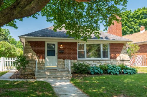 3029 86th St, Milwaukee WI  53222-4726 exterior