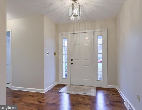 220 Post Oak Rd, Lancaster, PA 17603-9445