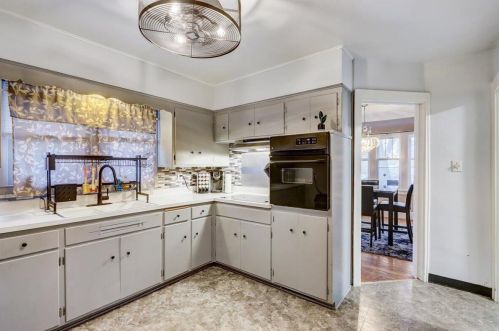 5946 40th St, Milwaukee WI  53209-3923 exterior