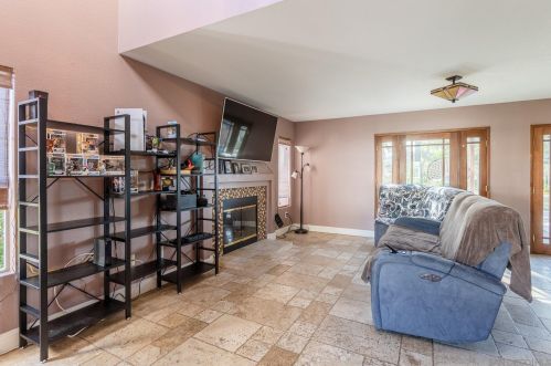 31905 Calle Redondela, Temecula CA 92592-3903 exterior