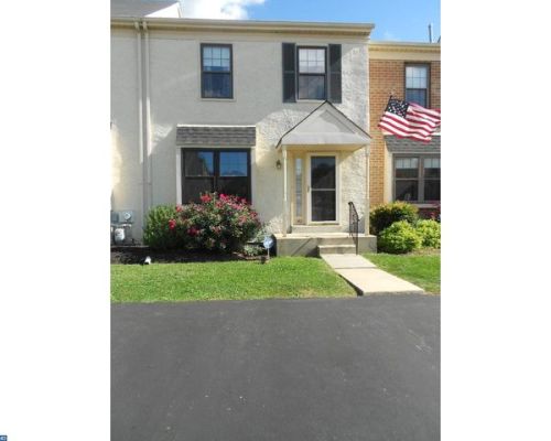 140 Bradbury Rd, Chester, PA 19015-1409