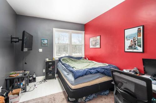 9127 Superior St, Duluth MN 55812-2139 exterior