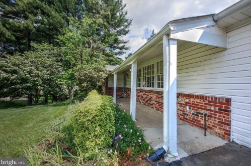 12405 Greenhill Dr, Silver Spring, MD 20904-2944