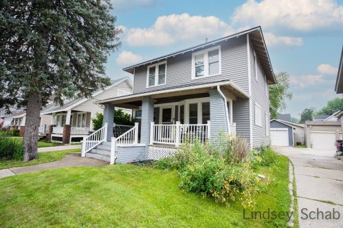 1621 Cleveland Ave, Wyoming, MI