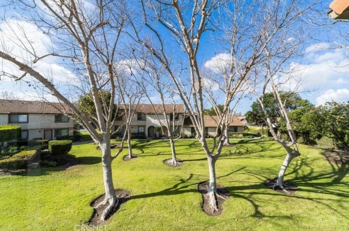 2955 Kelp Ln, Oxnard CA 93035-1623 exterior