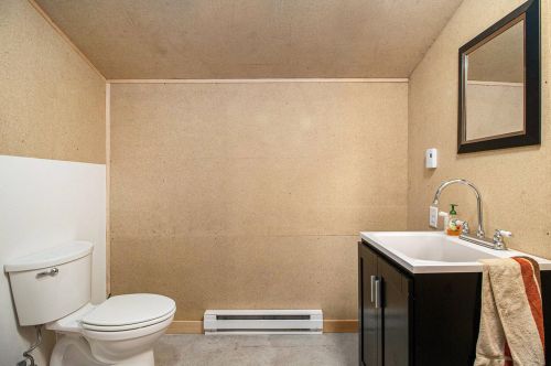 1811 Starr View Ln, Middlevle MI  49333-8066 exterior