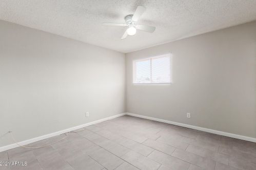 6110 Earll Dr, Phoenix AZ 85033-5841 exterior