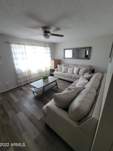 2331 47th Ln, Phoenix, AZ 85035-2123