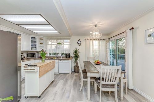 8636 Ramona St, Bellflower CA 90706-6320 exterior