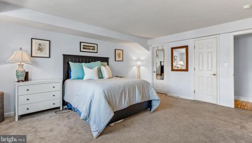 5250 Maris Ave, Alexandria VA exterior