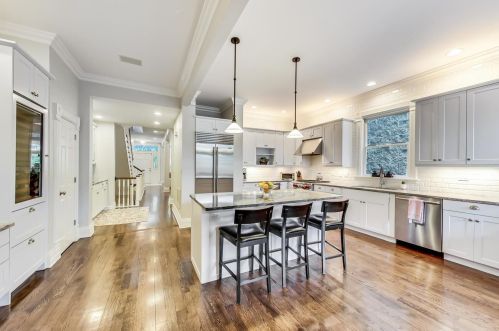 2704 Racine Ave, Chicago IL 60614-1206 exterior