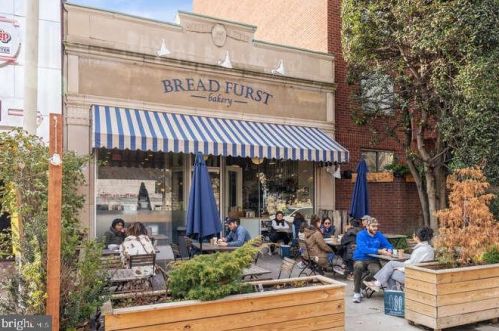 4444 Connecticut Ave, Washington DC 20008-2318 exterior