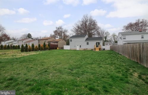 9 Shelton Ave, Trenton NJ  08618-1818 exterior