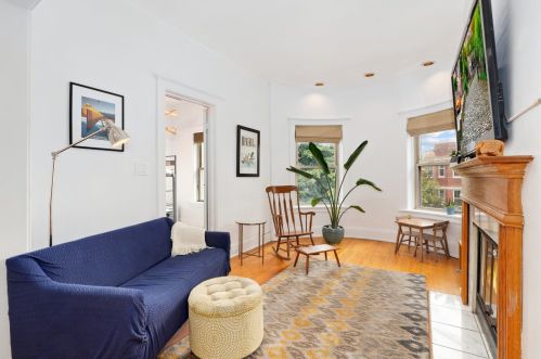 1466 Farragut Ave, Chicago IL 60640-1010 exterior